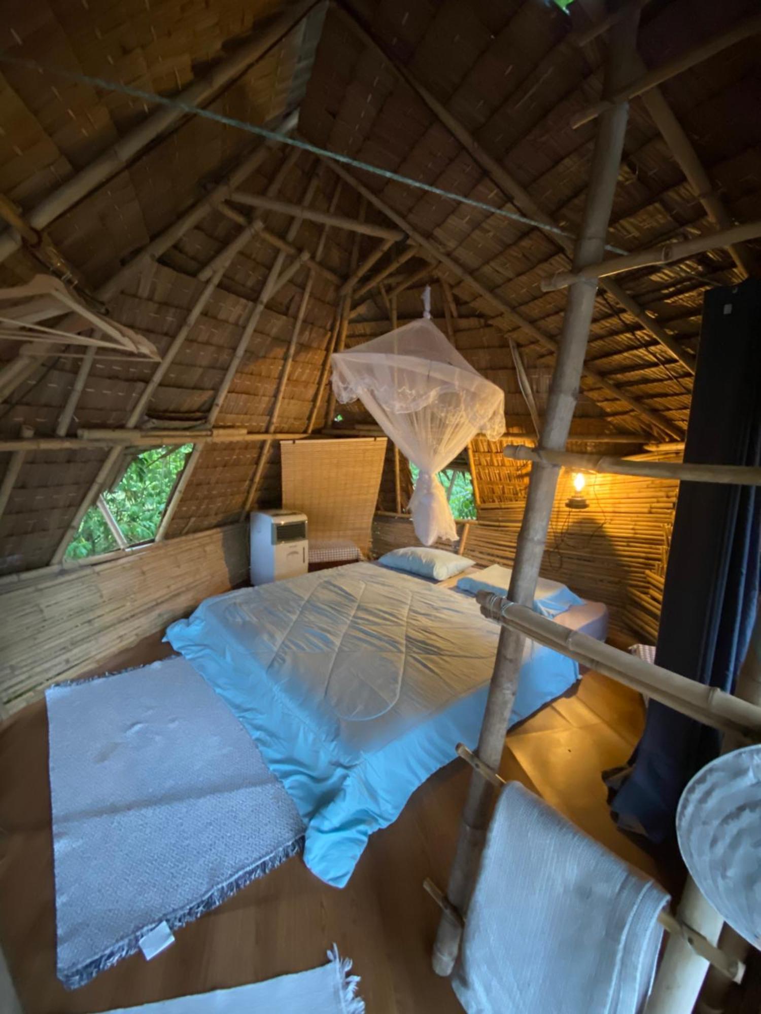 Royal Mountain Hut Hotel Ratchaburi Bagian luar foto